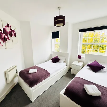 Spacious 2-Bedroom Haven With Modern Amenities In Bradley Stoke Bristol Exterior photo