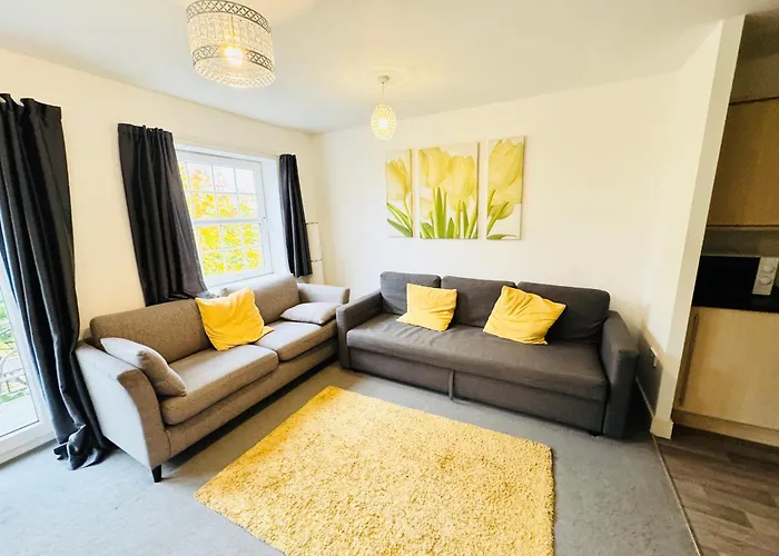Spacious 2-Bedroom Haven With Modern Amenities In Bradley Stoke